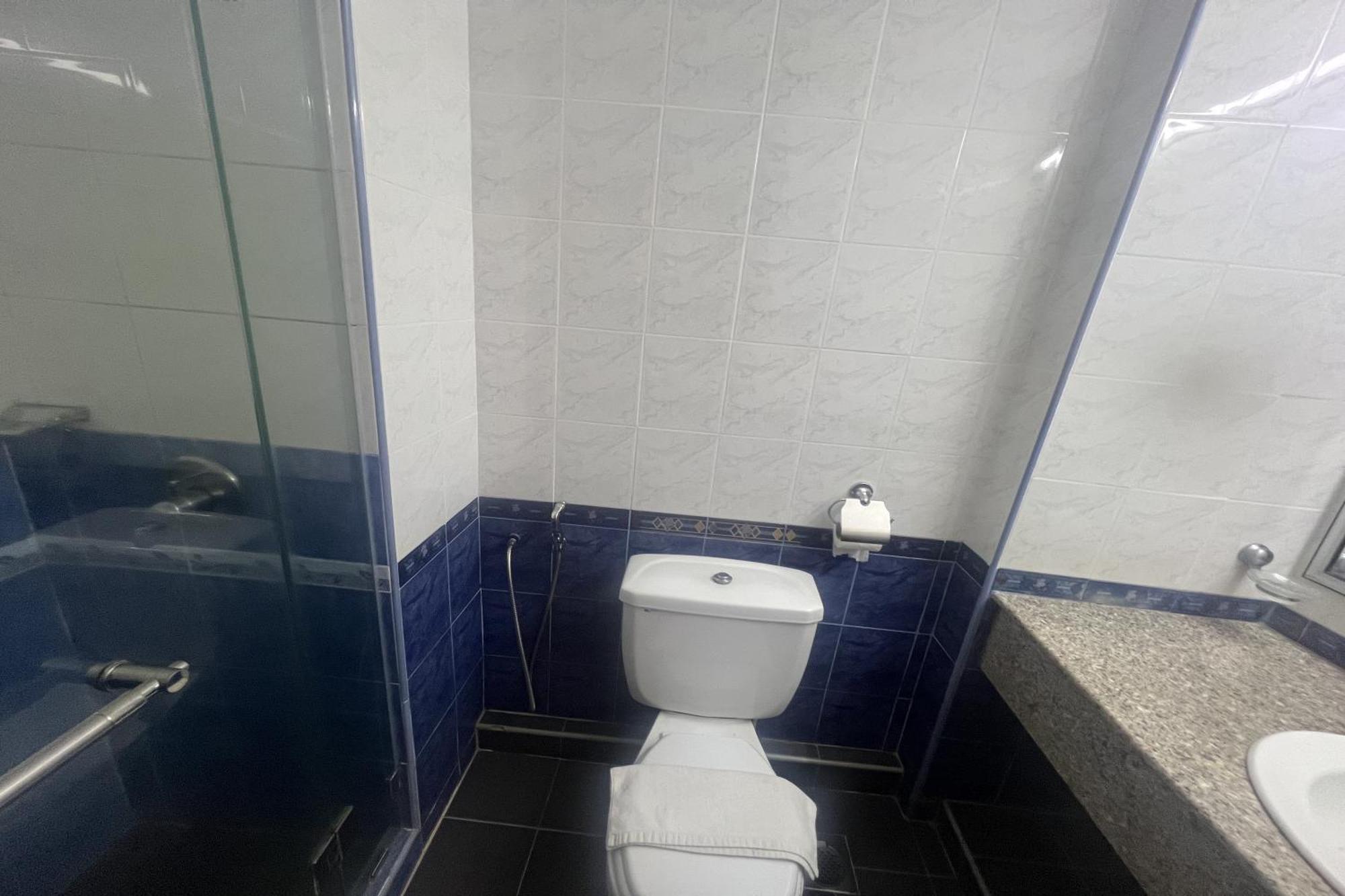 Iris House Hotel Бринчанг Екстер'єр фото