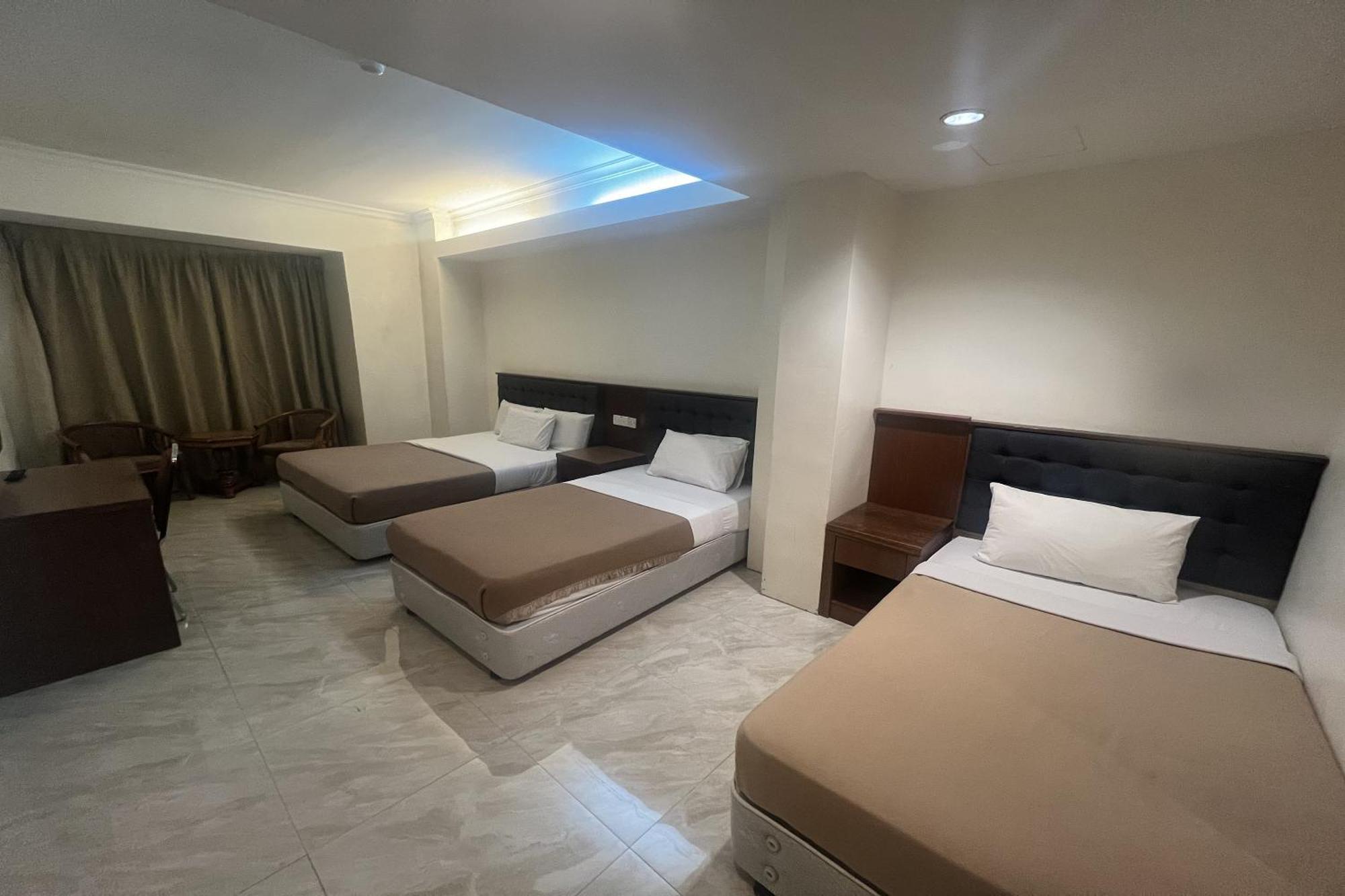 Iris House Hotel Бринчанг Екстер'єр фото