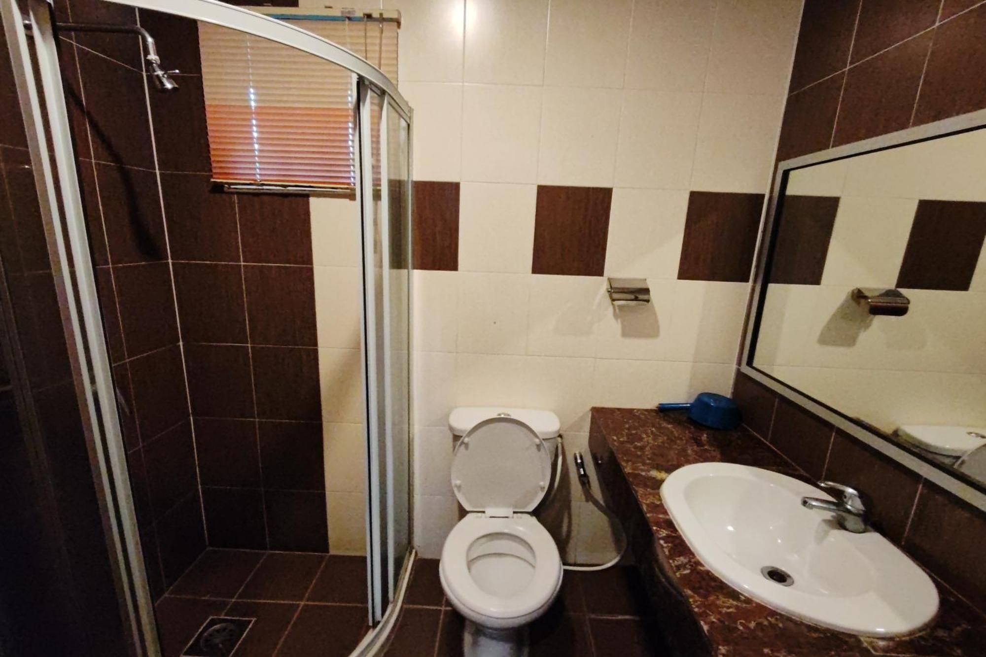 Iris House Hotel Бринчанг Екстер'єр фото
